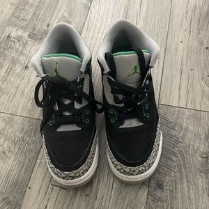 Jordan 3s Pine Green and Black size 5Y